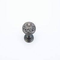 SCHAUB Corinthian Round Knob