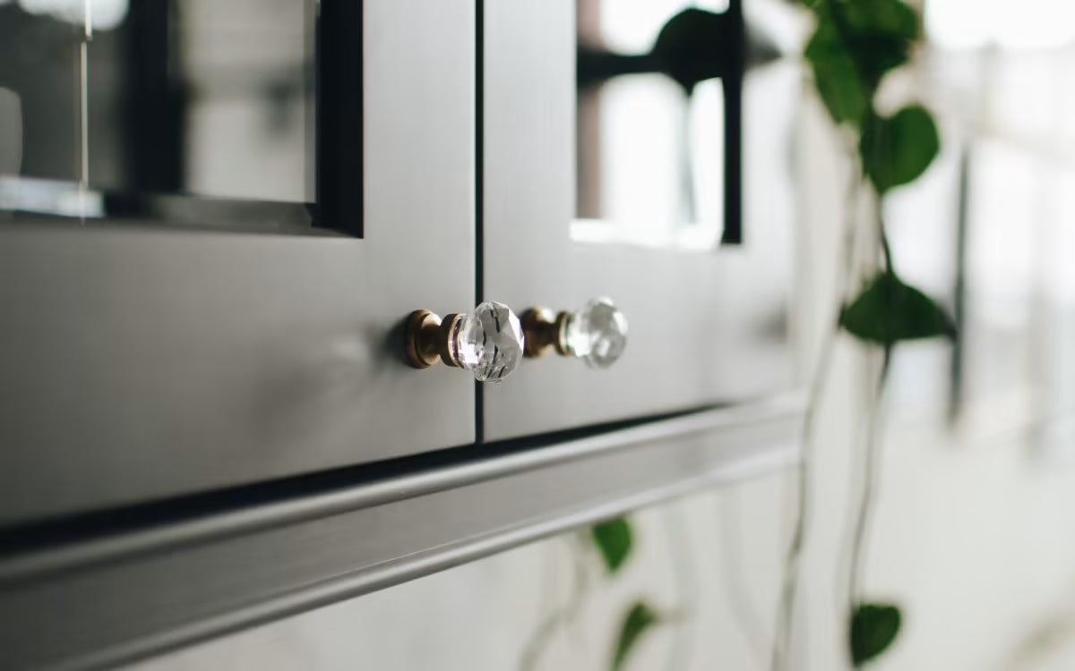 EMTEK Diamond Glass Cabinet Knob