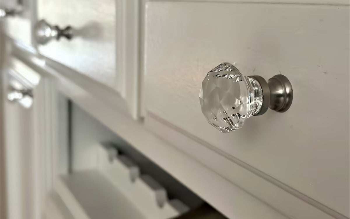 EMTEK Diamond Glass Cabinet Knob