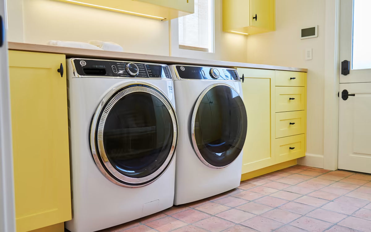 EMTEK Tuscany Bronze Fluted Finger Knob