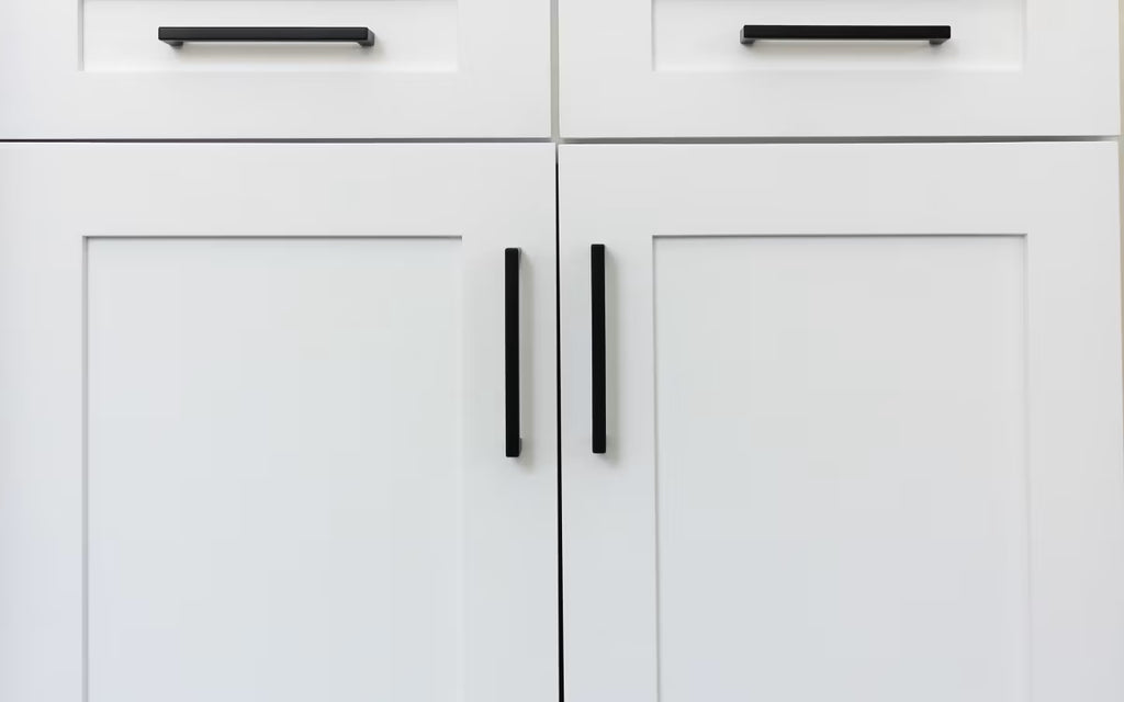 EMTEK Warwick Cabinet Pull